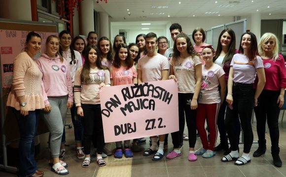 Dan ružičastih majica